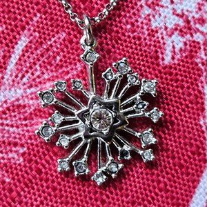 JUICY COUTURE Snowflake Limited Edition 2009 Necklace / Pendant - GPC